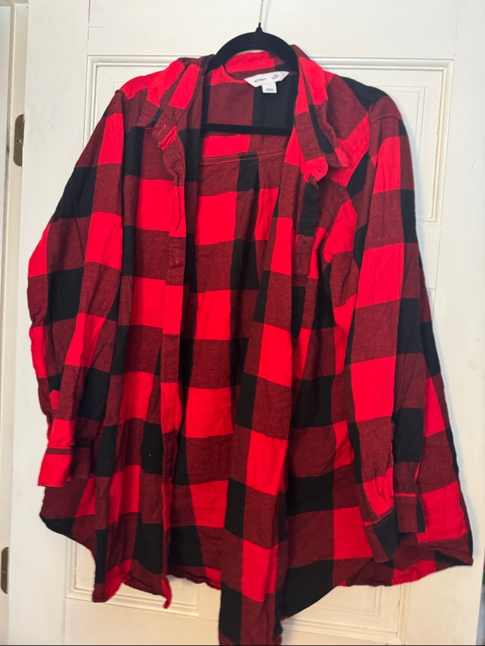 Old Navy Red and Black Buffalo Plaid Button-Up Shirt